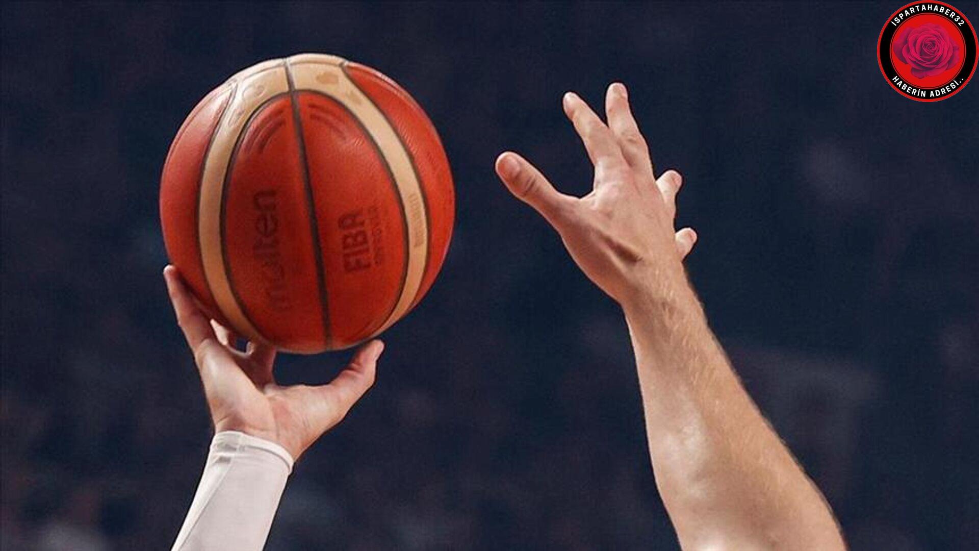 Milli basketbolcu Semih Erden basketbolu bıraktığını açıkladı. Basketbolun erkeklerde en