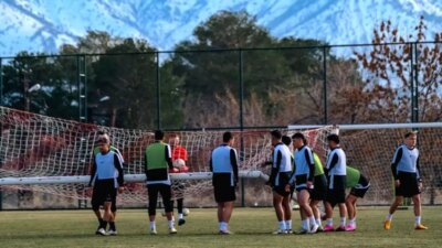 Teknik direktör Ünal, taraftarın istifa beklentisini anladıklarını belirtti. Hedef puan