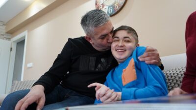 Isparta'da 16 yaşındaki hasta çocuğun tedavisi için başlatılan yardım kampanyası