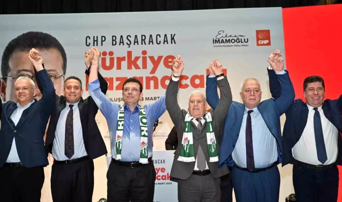 Cumhuriyet Halk Partisi Cumhurbaşkanlığı ön seçim adayı Ekrem İmamoğlu, Bursa'da