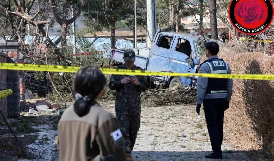 Güney Kore'nin Pocheon şehrinde gerçekleştirilen askeri tatbikatta 2 KF-16 savaş