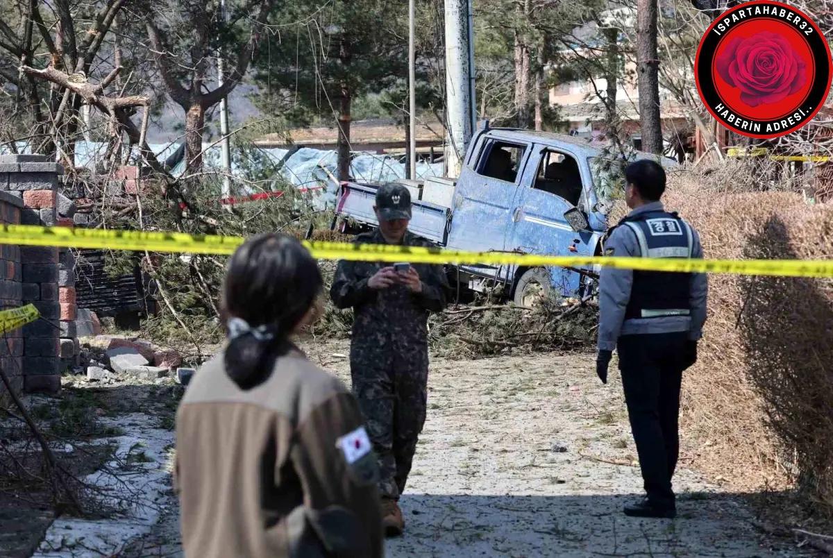 Güney Kore'nin Pocheon şehrinde gerçekleştirilen askeri tatbikatta 2 KF-16 savaş