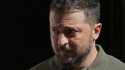 Zelenskiy, Ukrayna birliklerinin Kursk Bölgesi’nde kuşatıldığını kabul etmedi Zelenskiy, ABD Başkanı Trump'ın Rus lider Putin'e kuşatma altındaki Ukrayna