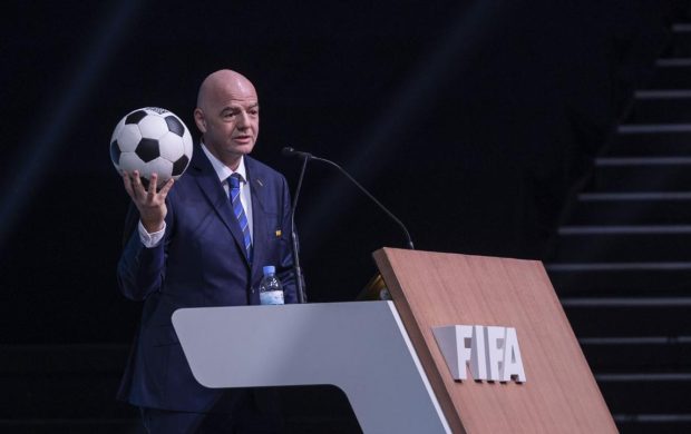 UEFA Infantino hakkında suç duyurusuna hazırlanıyor