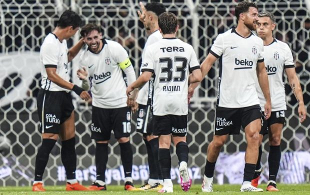 Beşiktaş tur kapısını araladı
