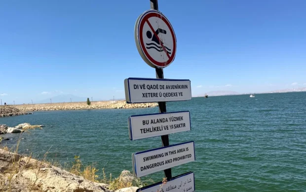 Boğulma riskine karşı cankurtaran uyarılar