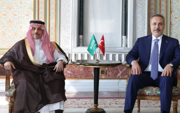 Bakan Fidan, Suudi mevkidaşı Ferhan ile İstanbul'da görüştü