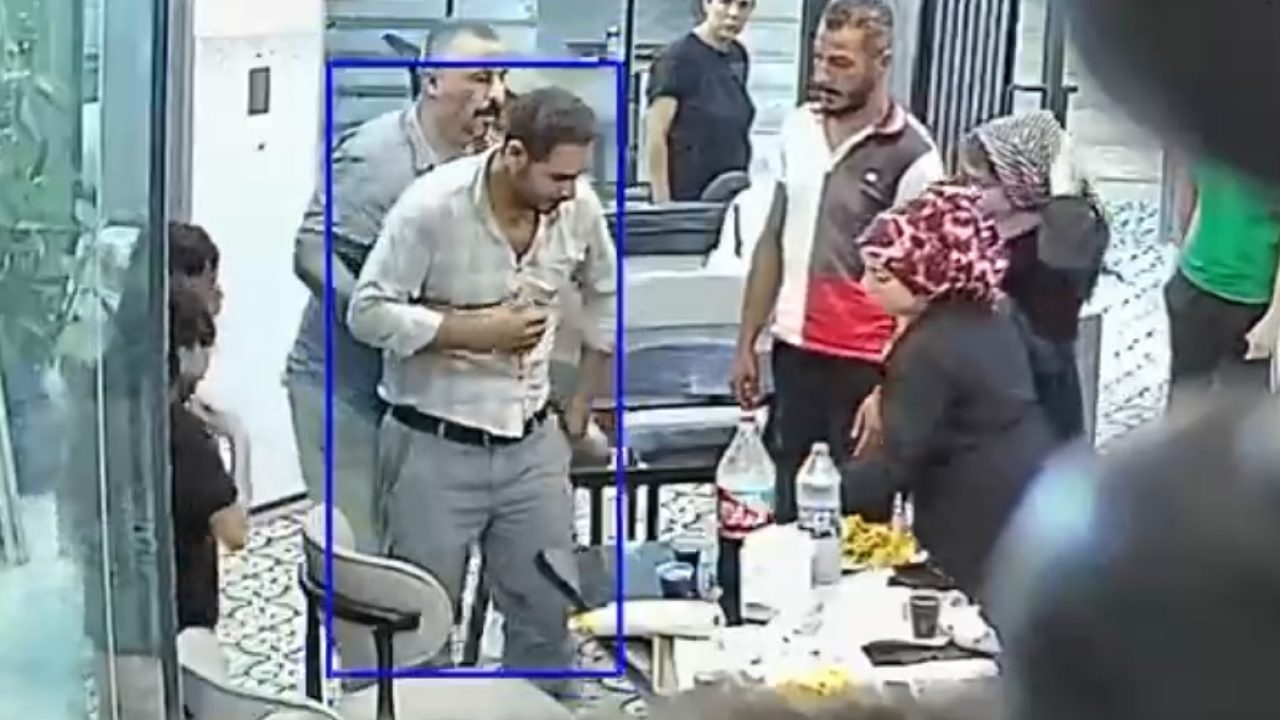 Döner yerken nefes borusu tıkandı! Heimlich kurtardı