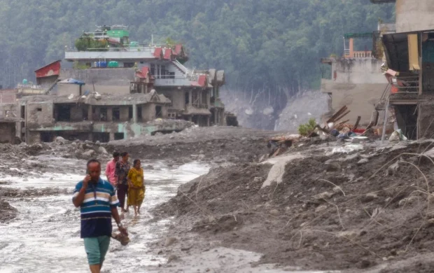 Nepal'deki selde hayatını kaybedenlerin sayısı 794'e yükseldi