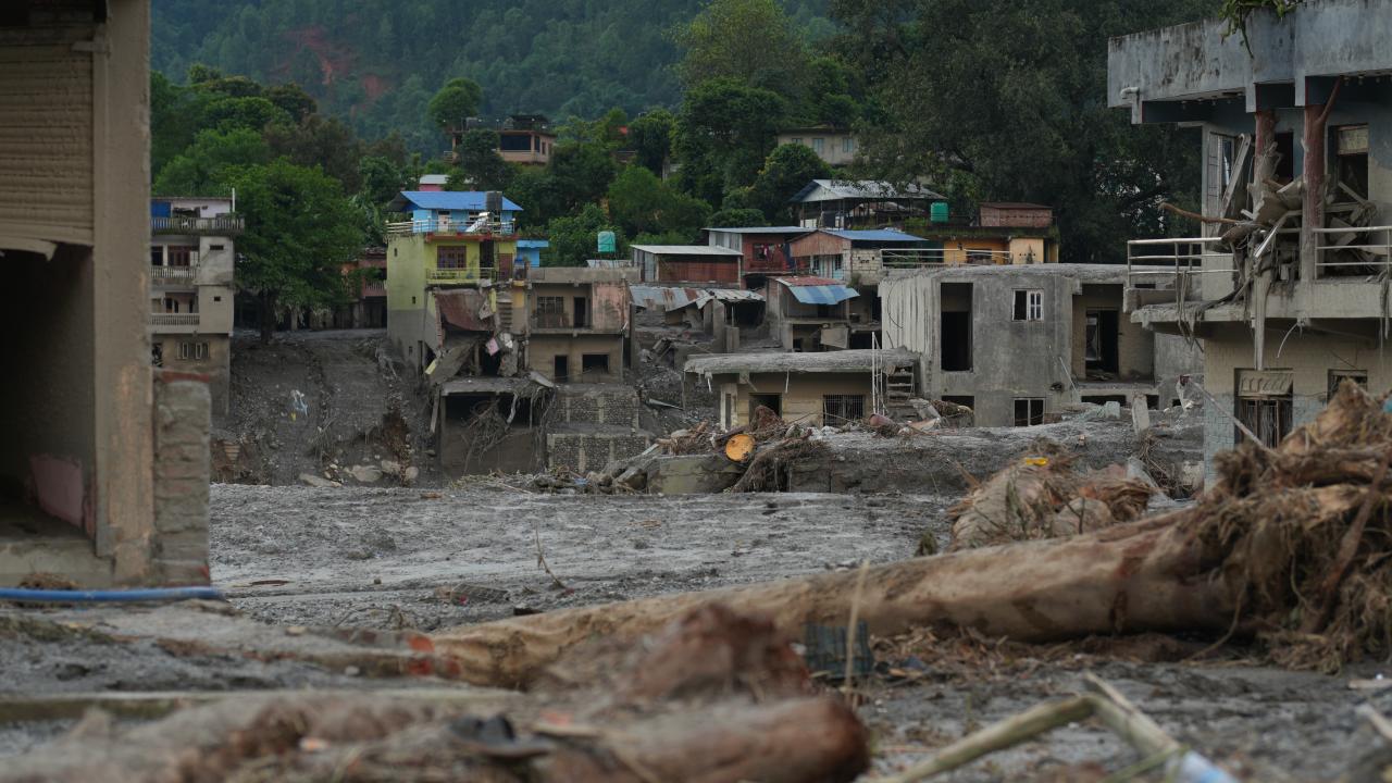 Nepal'de sel felaketinde can kaybı 469'a yükseldi