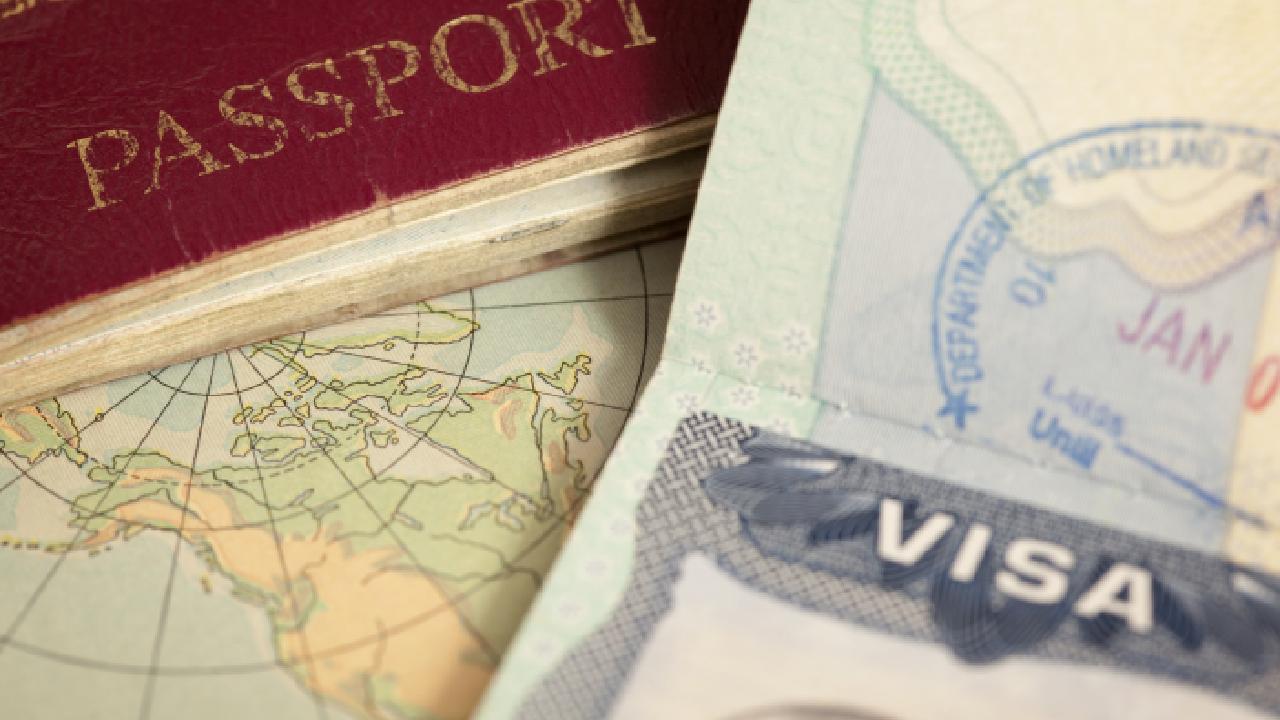 15 günlük turist vizesiyle girdiği ülkede 26 yıl yaşayan adam tutuklandı