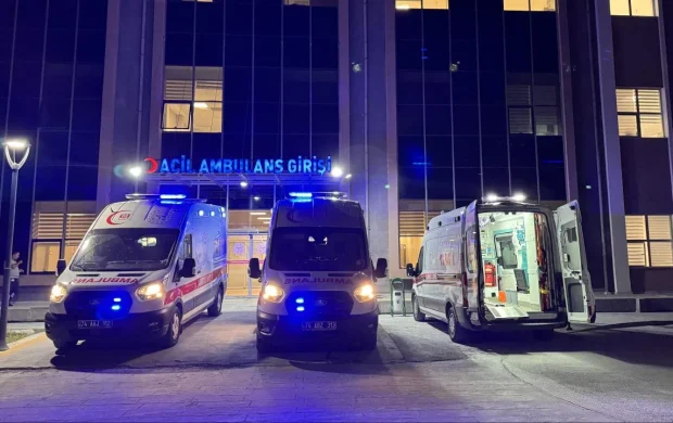 Bartın'da fındık işçilerini taşıyan tarım aracı devrildi: 8 yaralı