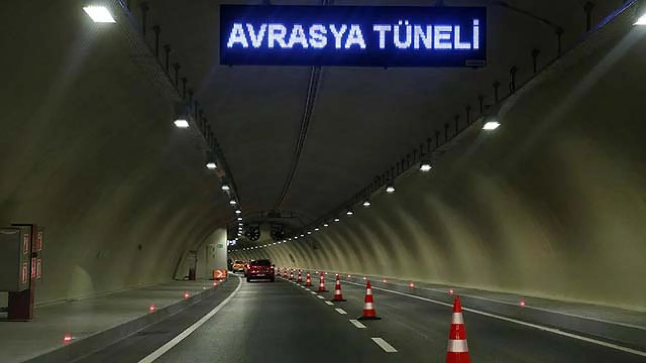 Avrasya Tüneli'nde yeni rekor: Bir günde 94 bin 489 araç geçti