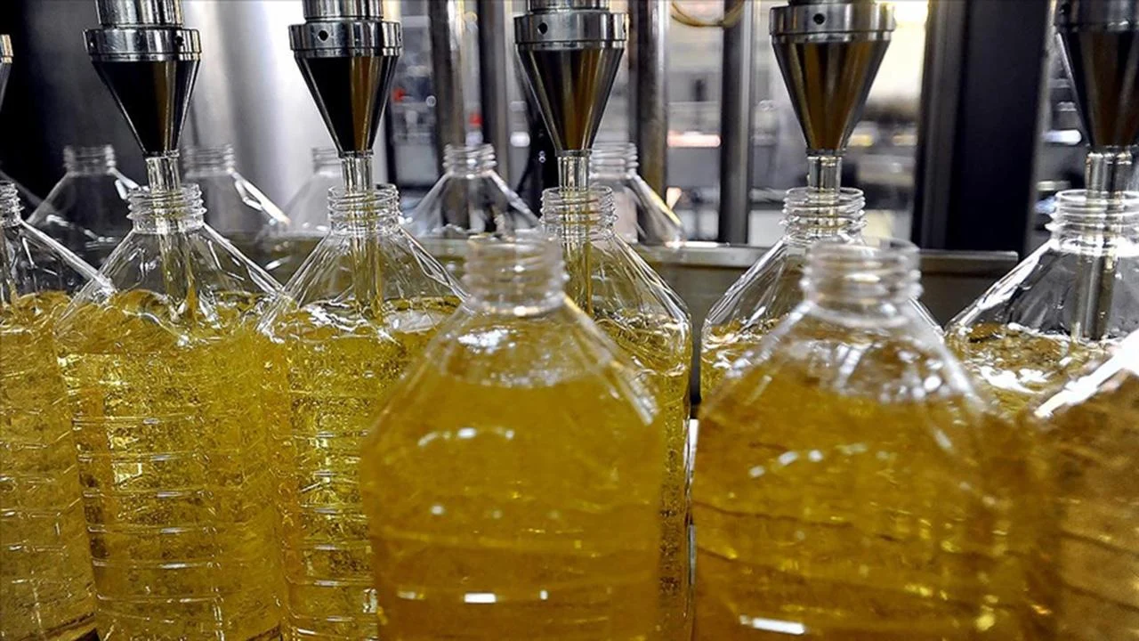 Aydın'da 4 bin litre tağşiş yağ ele geçirildi