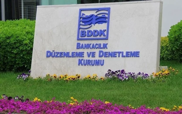 İran bankası Bank Mellat'ın Türkiye'deki faaliyet izni kaldırıldı