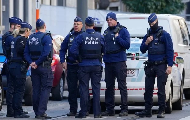 Brüksel'de öğrenciler eğitim ücretlerindeki artışı protesto etti