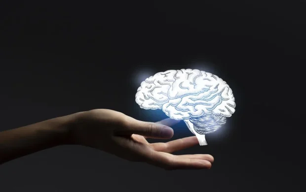 Beyin implantı kıtalararası komutla çalıştırıldı