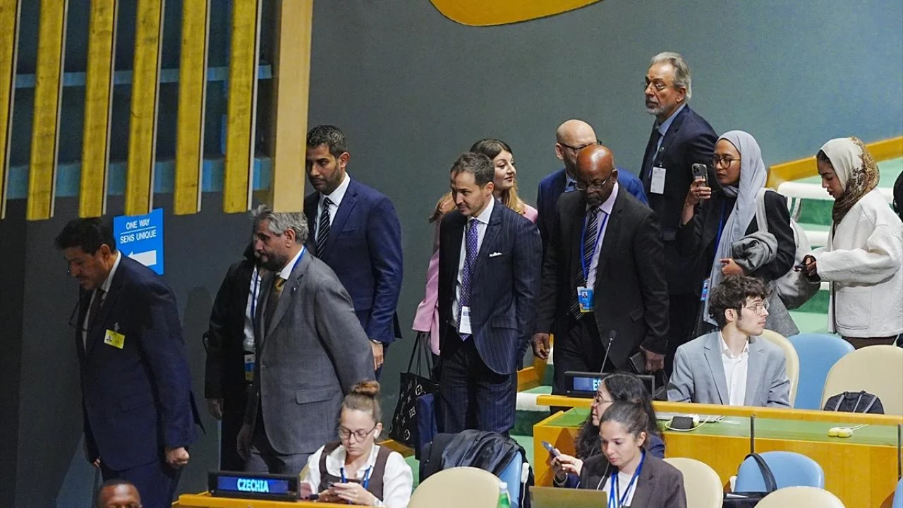 İsrail basını: Netanyahu kendisini dinlemeyen bir dünyaya kibirli ve vizyondan yoksun bir konuşma yaptı