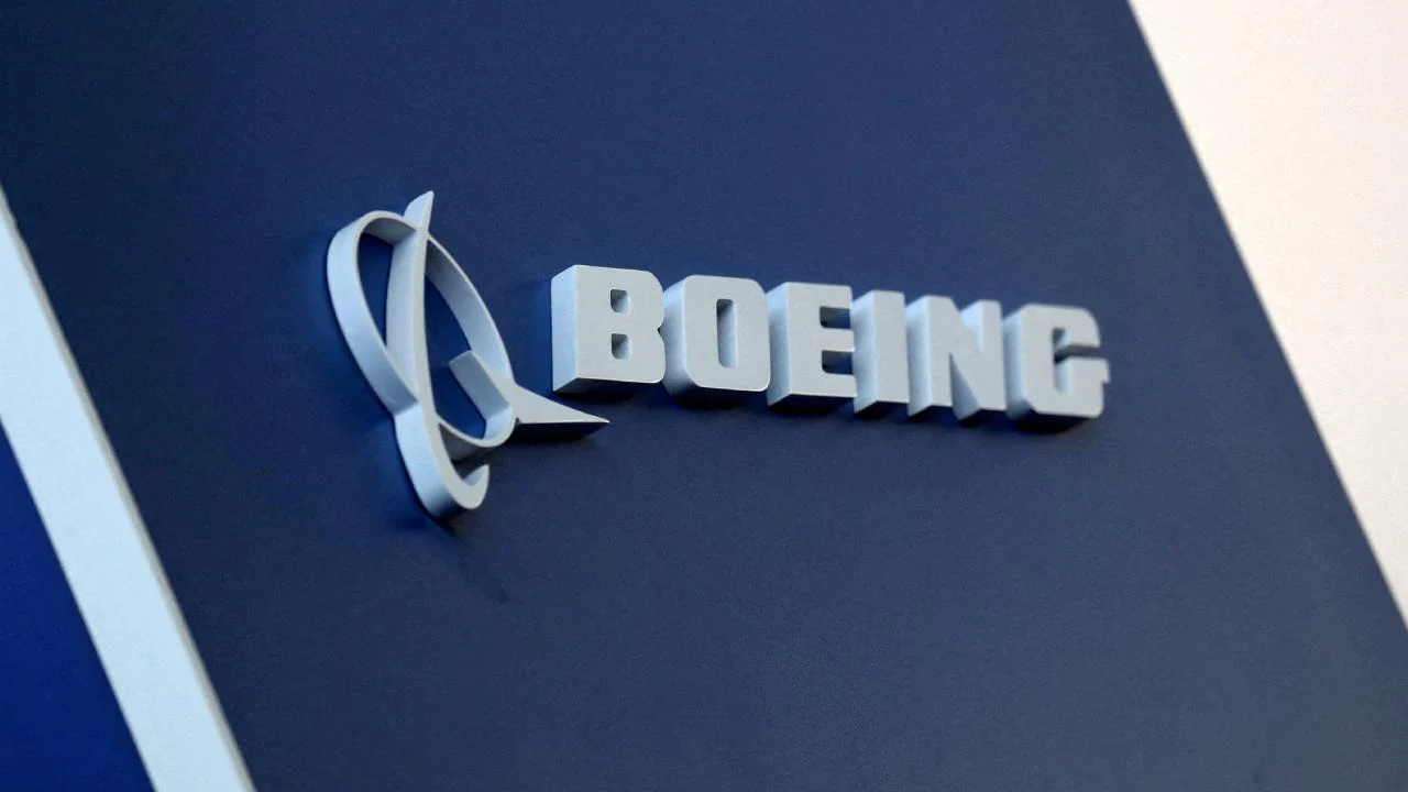 ABD Donanması'nın 20 milyar dolarlık savaş uçağı Boeing'e
