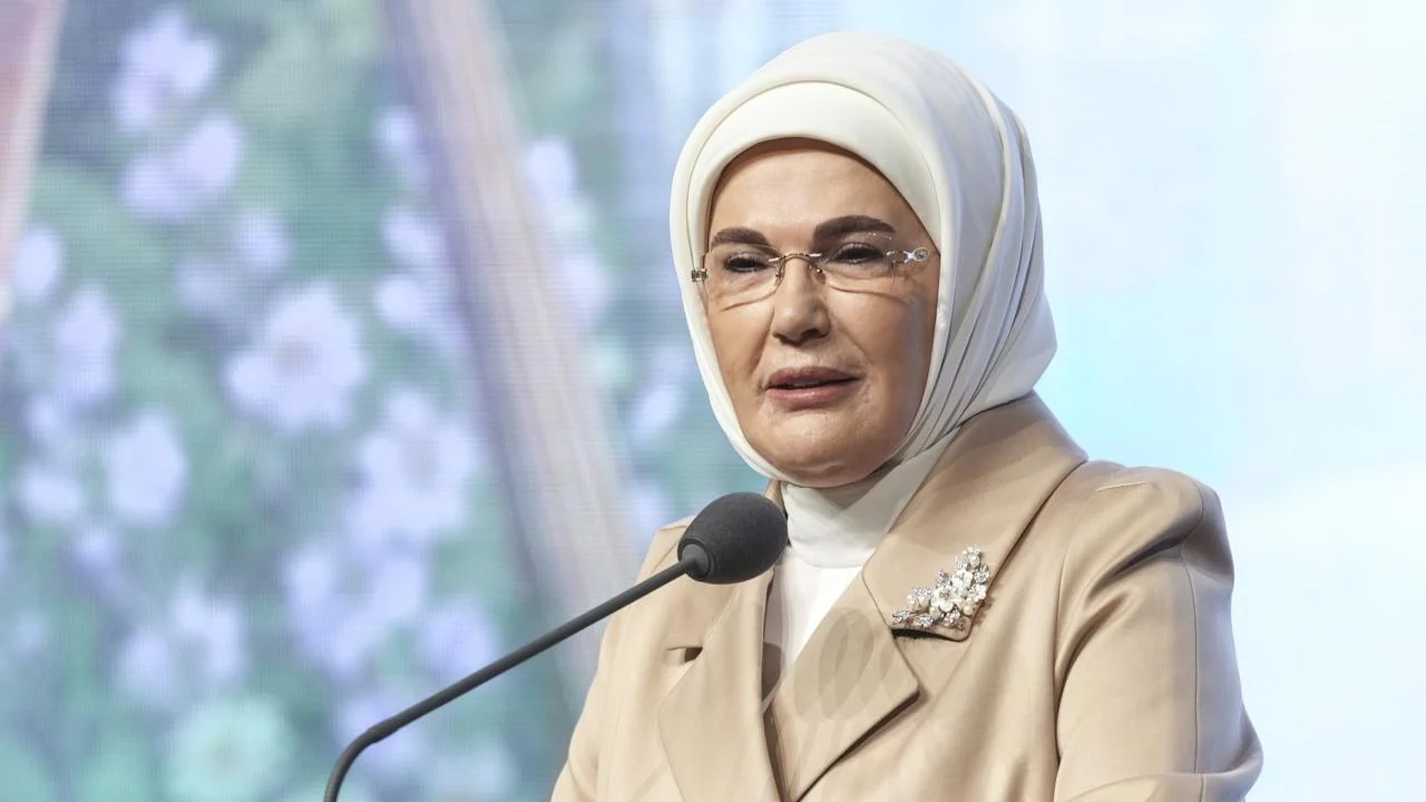 Emine Erdoğan'dan Fethiye'de denizleri koruma seferberliğine destek
