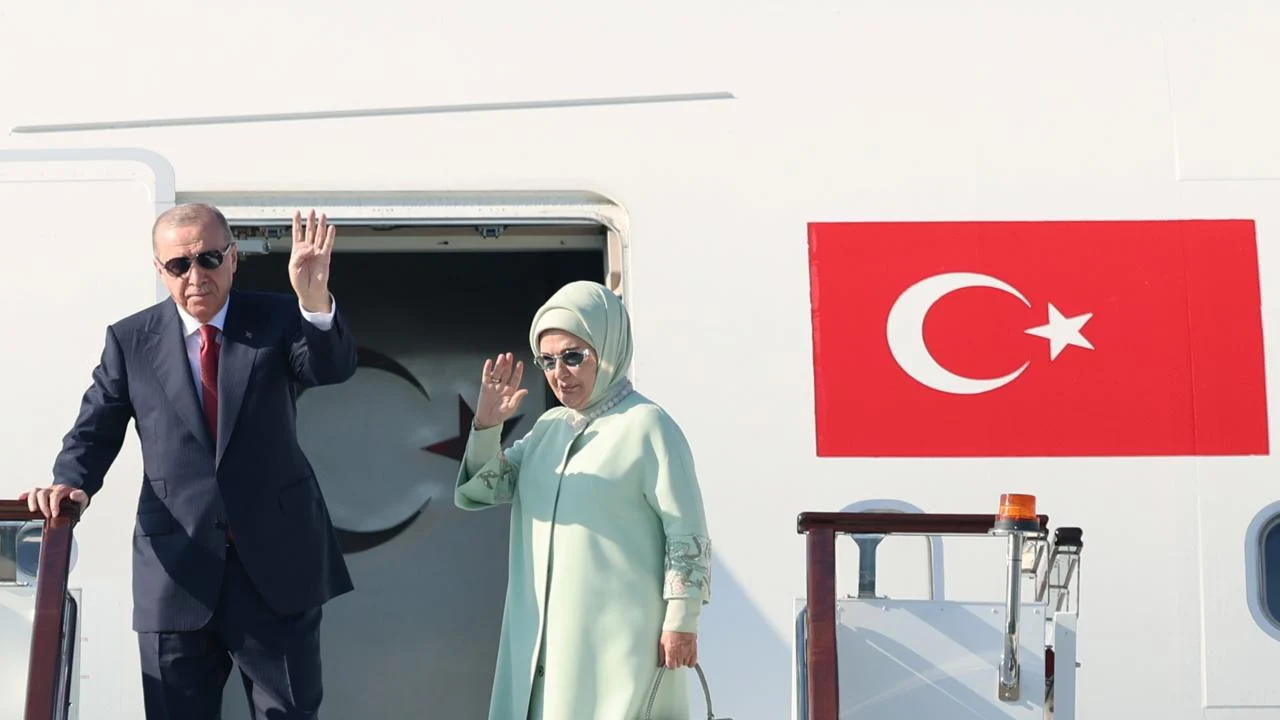 Cumhurbaşkanı Erdoğan Kırgızistan'dan ayrıldı