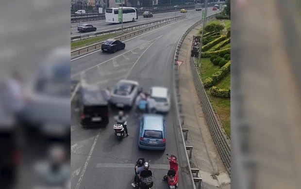 Trafikte kavga eden 3 sürücüye ceza yağdı