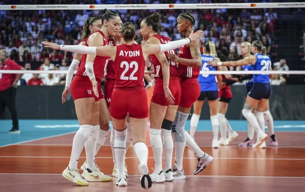 Filenin Sultanları Avrupa Şampiyonası'nda çeyrek finale yükseldi