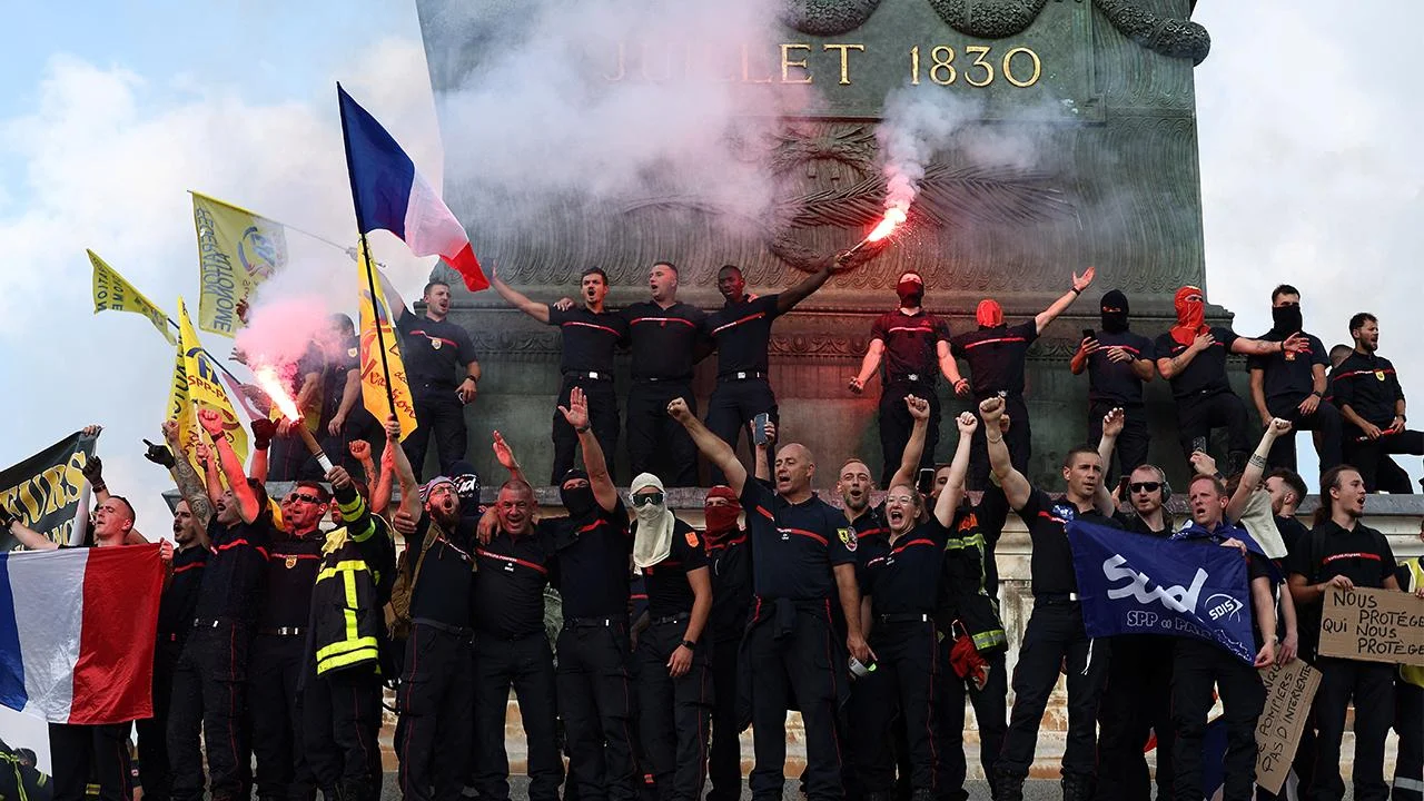 Fransa'da öğrenci protestoları şiddetlendi: 400'den fazla gözaltı