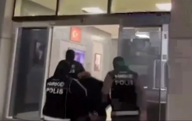 Kırmızı bültenle aranan şüpheli İstanbul'da yakalandı