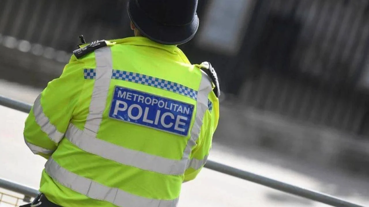 İngiltere'de yapay zekayla çocuk istismarına verilen 2 yıllık cezaya Londra Polisi tepki gösterdi