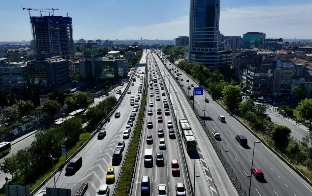 İstanbul'da bazı yollar trafiğe kapatılacak