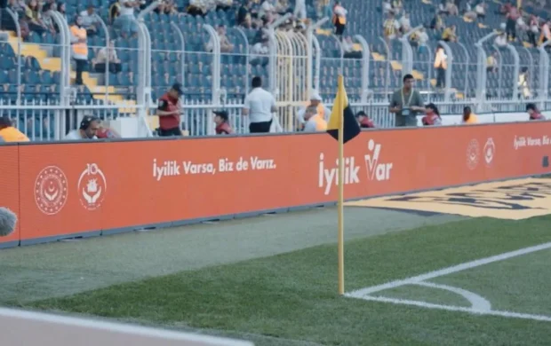 FenerbahçeBeşiktaş maçında 'İyilik Var Gönüllülük Platformu'nun tanıtımı yapıldı