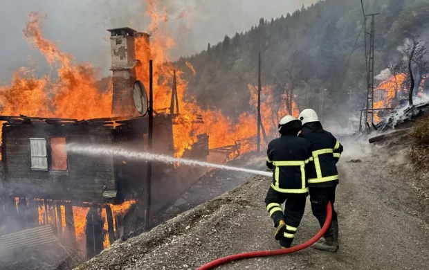 Kastamonu'da köy yangını