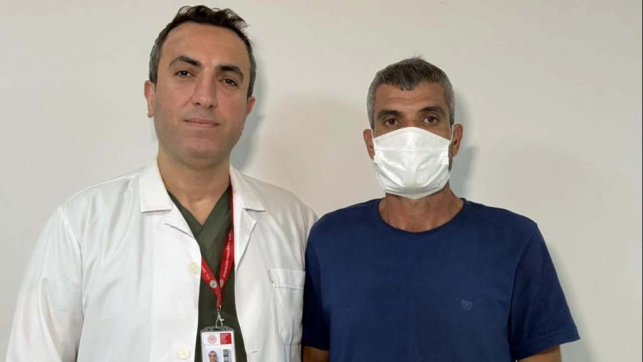 Akciğerinden kemik çıktı, kemiği seven biriyim, şaşırtmadı dedi