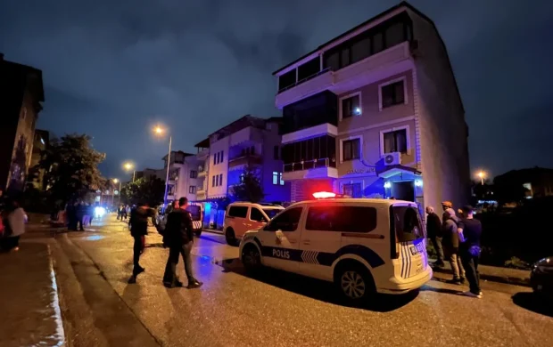 Kocaeli'de toprak kayması: 2 bina boşaltıldı