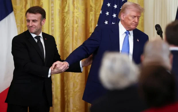 Macron, Hürmüz Boğazı krizinde Trump'ı eleştirmekten çekindi