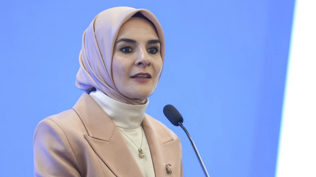 Bakan Göktaş: 25 kişilik psikososyal destek ekibimizle ilk andan itibaren sahada