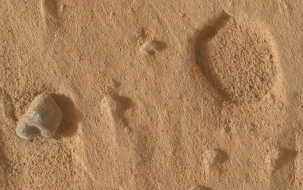 NASA Mars'a 5 delik açtı: Kraterler beklenmeyen bir sırrı ortaya çıkardı