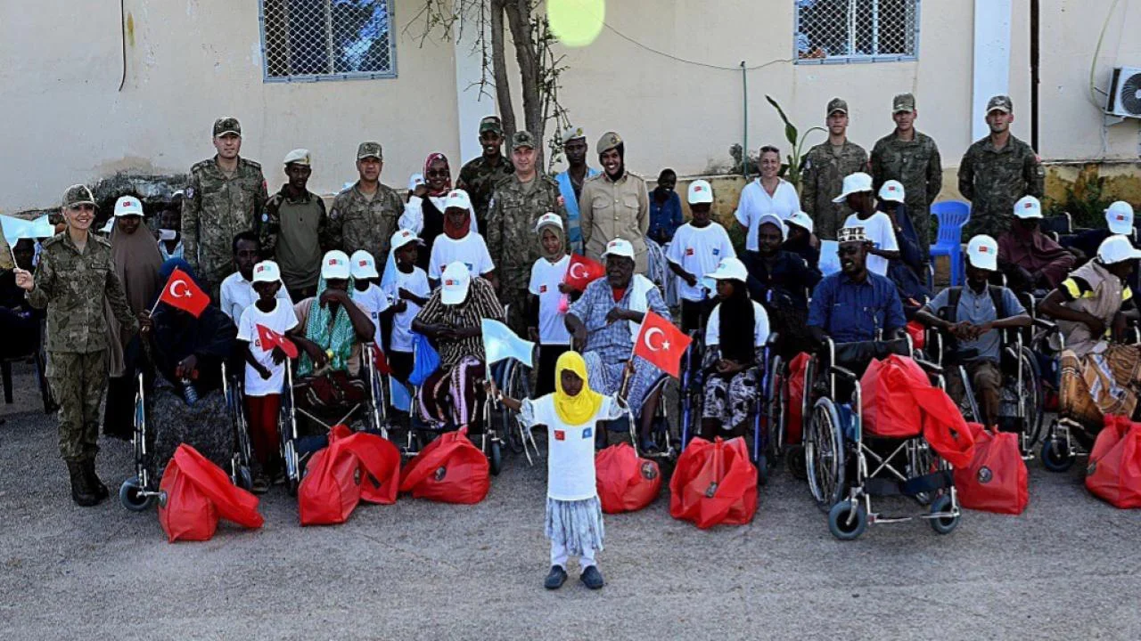 MSB'den Somali'de ihtiyaç sahibi gazi ve ailelerine destek