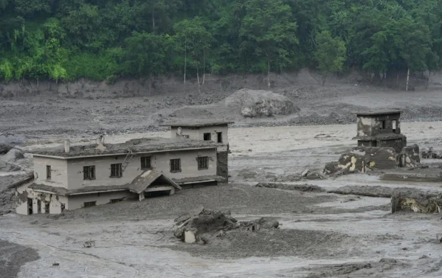 Nepal'deki sel felaketinde hayatını kaybedenlerin sayısı 1367'ye çıktı