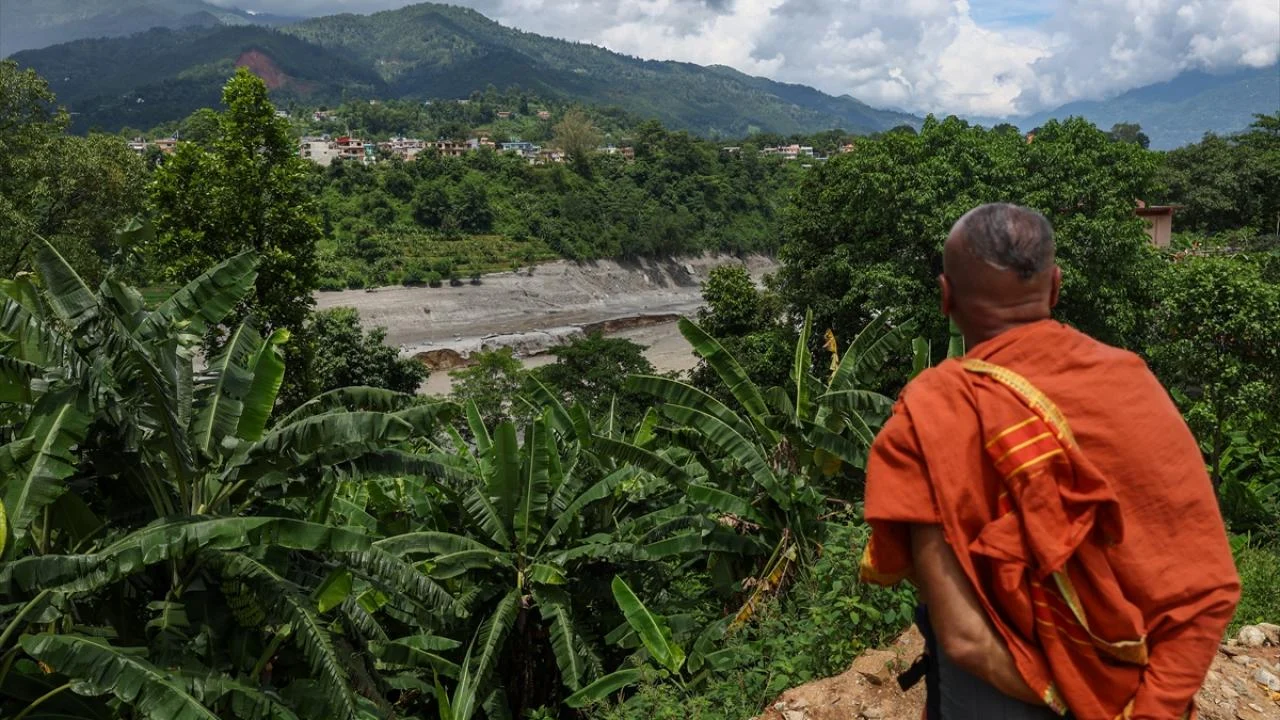 İklim krizi dünyanın çatısını vurdu: Nepal ve Tibet'teki felaketin arkasında küresel ısınma var