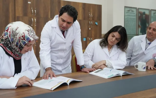 Öğretmen önlüğü için standartlar belirlendi