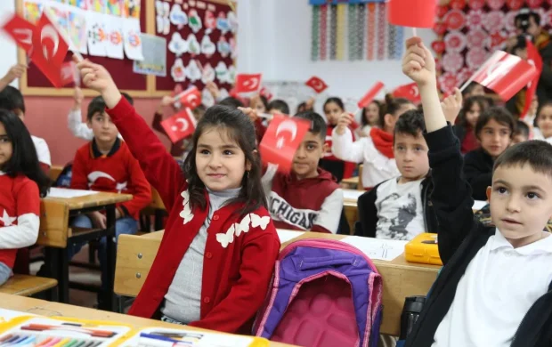 17 milyon öğrenci için ders zili yarın çalacak