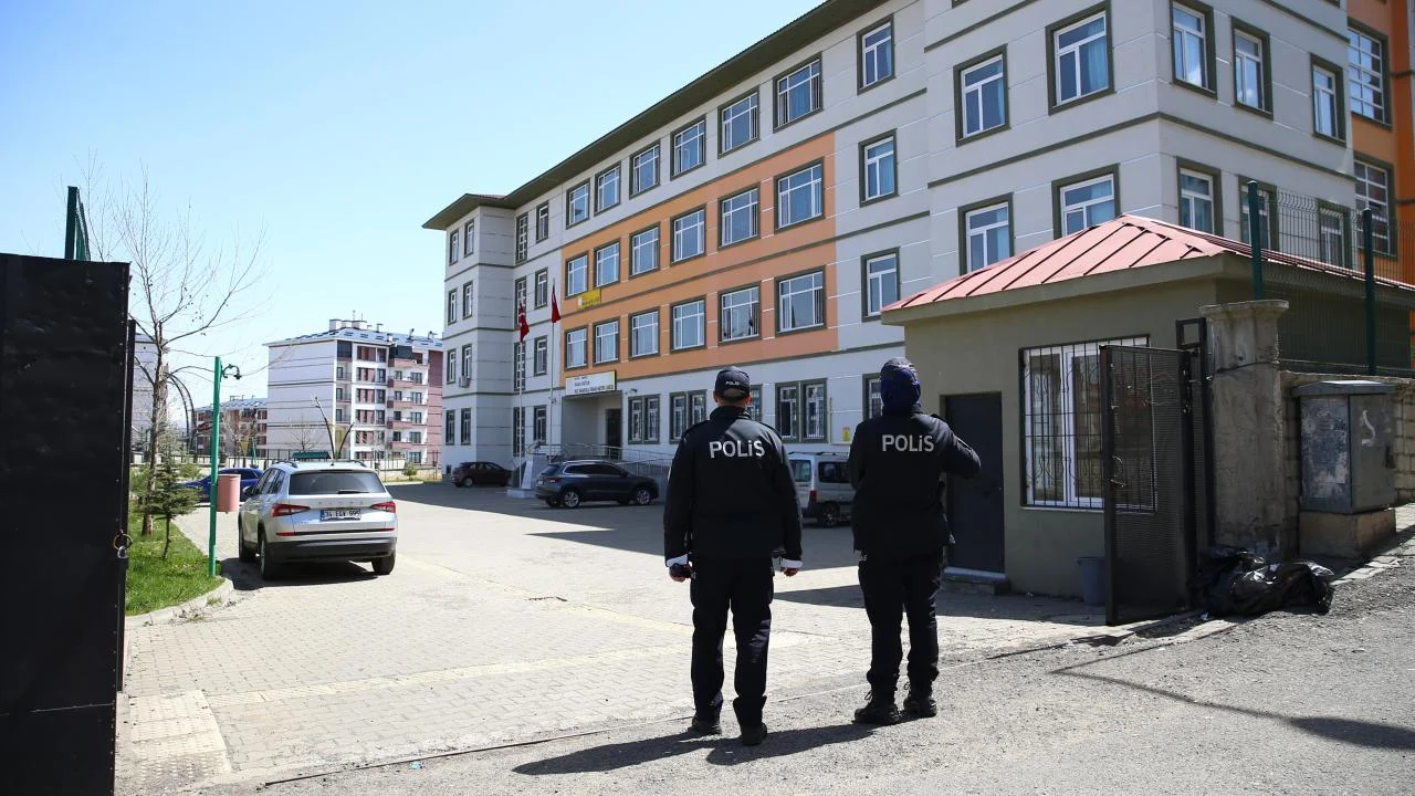 Okullarda güvenlikte topyekun dönem