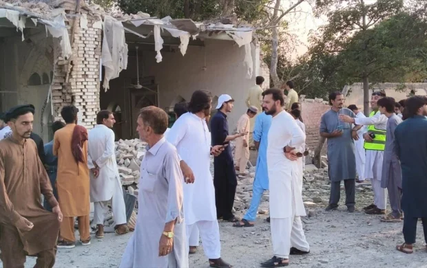 Pakistan'da saldırılarda en az 21 kişi öldü