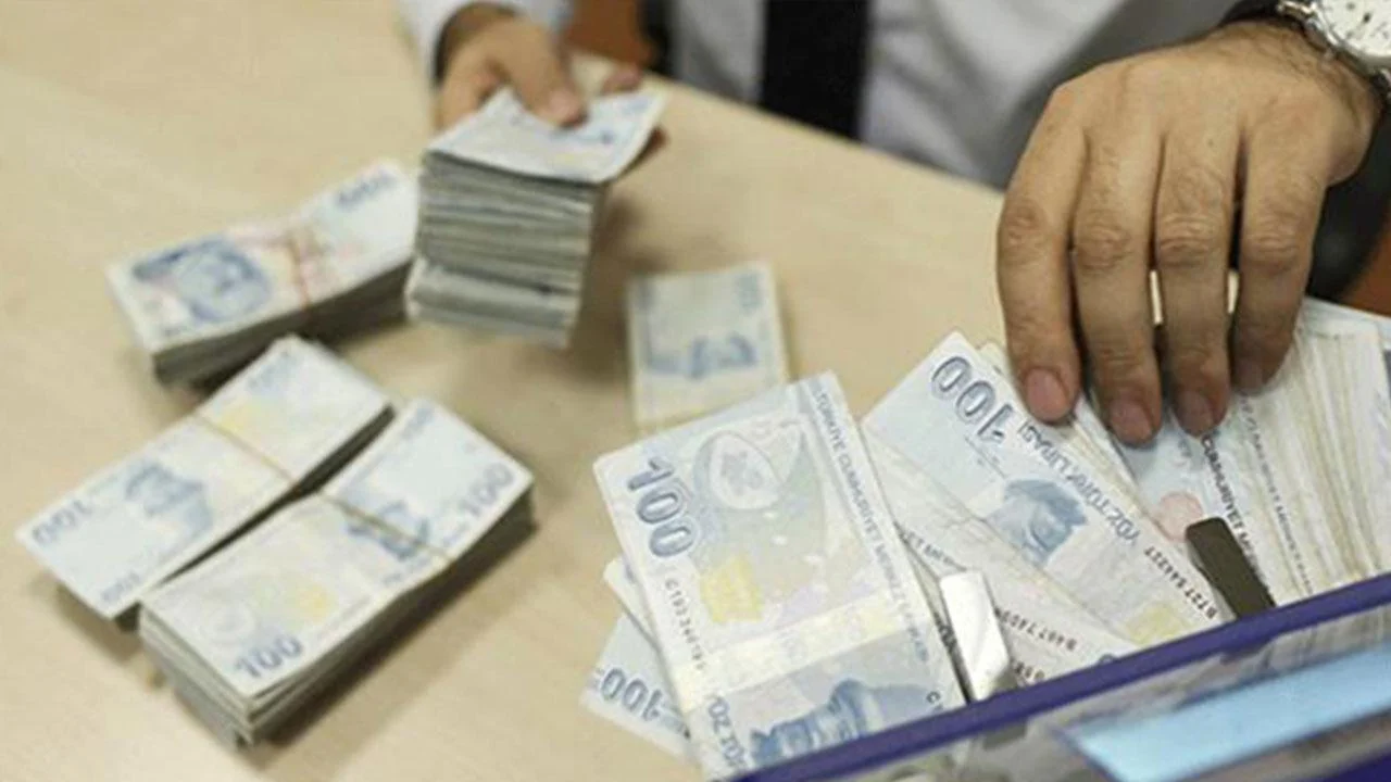 Reel Kesim Güven Endeksi 102,5'e yükseldi