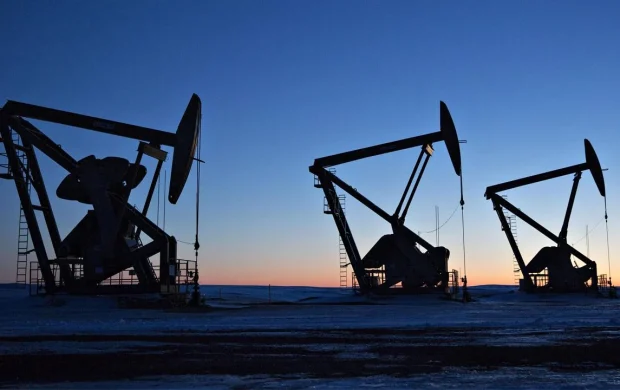 Brent petrolün varili 105,58 dolardan işlem görüyor