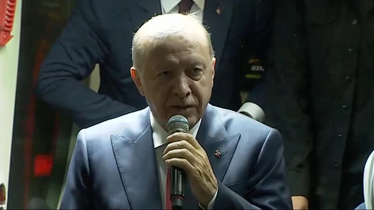 Cumhurbaşkanı Erdoğan, Güneysu'da hemşehrilerine seslendi