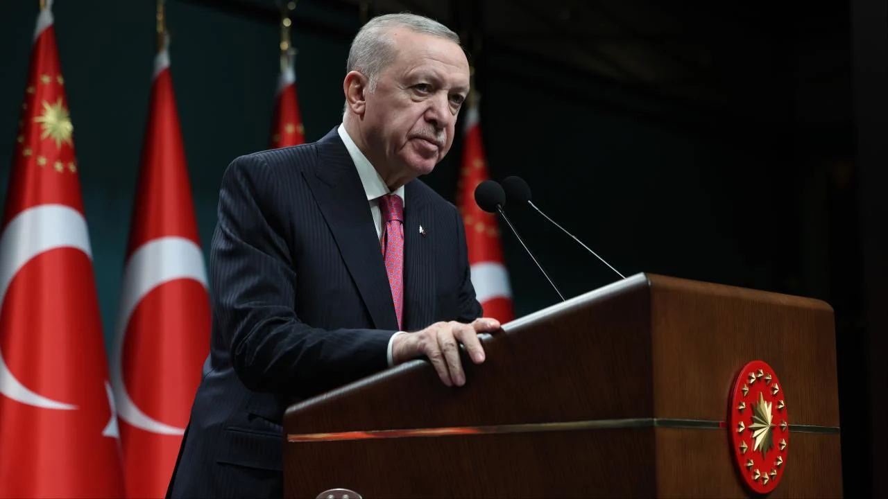 Cumhurbaşkanı Erdoğan, İtalya Başbakanı Meloni'yi tebrik etti