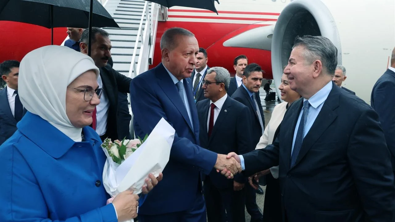 Cumhurbaşkanı Erdoğan'a Türkevi'nde coşkulu karşılama